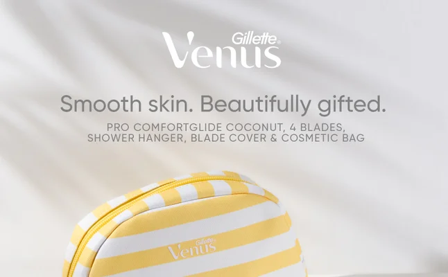 The Venus Pro ComfortGlide Coconut Set: Pro ComfortGlide Coconut razor, 4 blades, shower hanger, blade cover and cosmetic bag