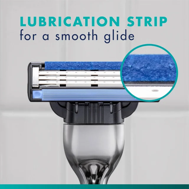 Mach3 razor highlighting the lubrication strip for a smooth glide, with a zoomed-in view of the strip's texture.
