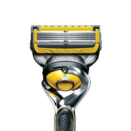 Gillette Fusion ProShield Flexball razor with pivoting razorhead | Gillette UK
