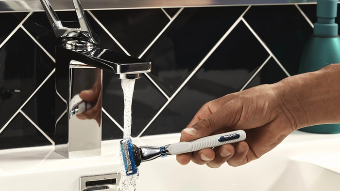 Gillette products with open blade architecture