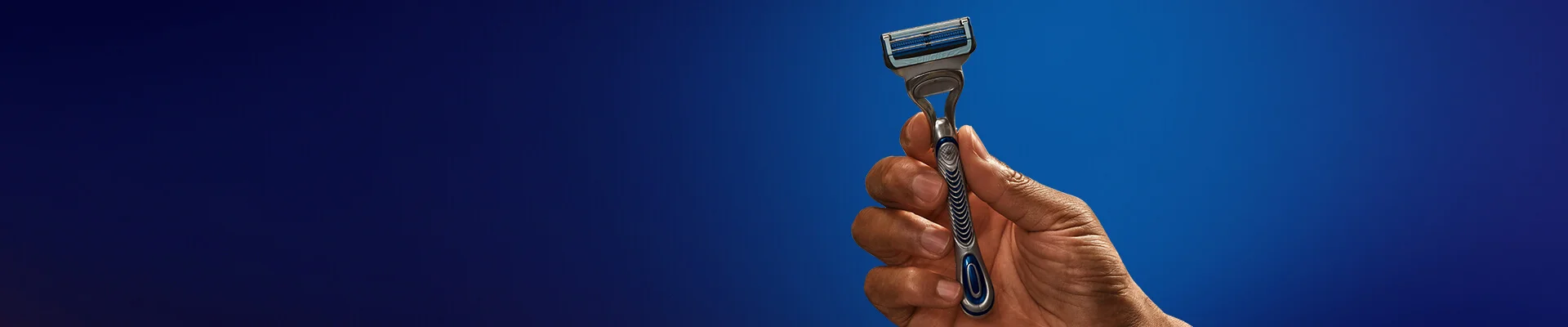 Hand holding Razor | Gillette UK