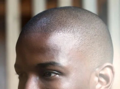 MAN HEAD WITH SHORT HAIR